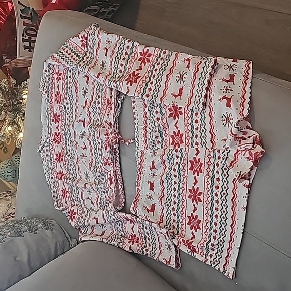 Christmas Pajamas Two-piece Shorts and Top set - Picture 6 of 6